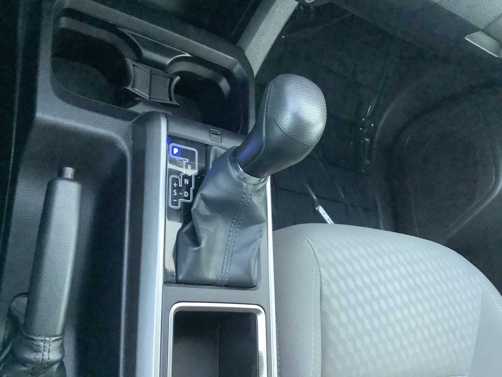 Thumbnail: 2022 Toyota Tacoma - 18