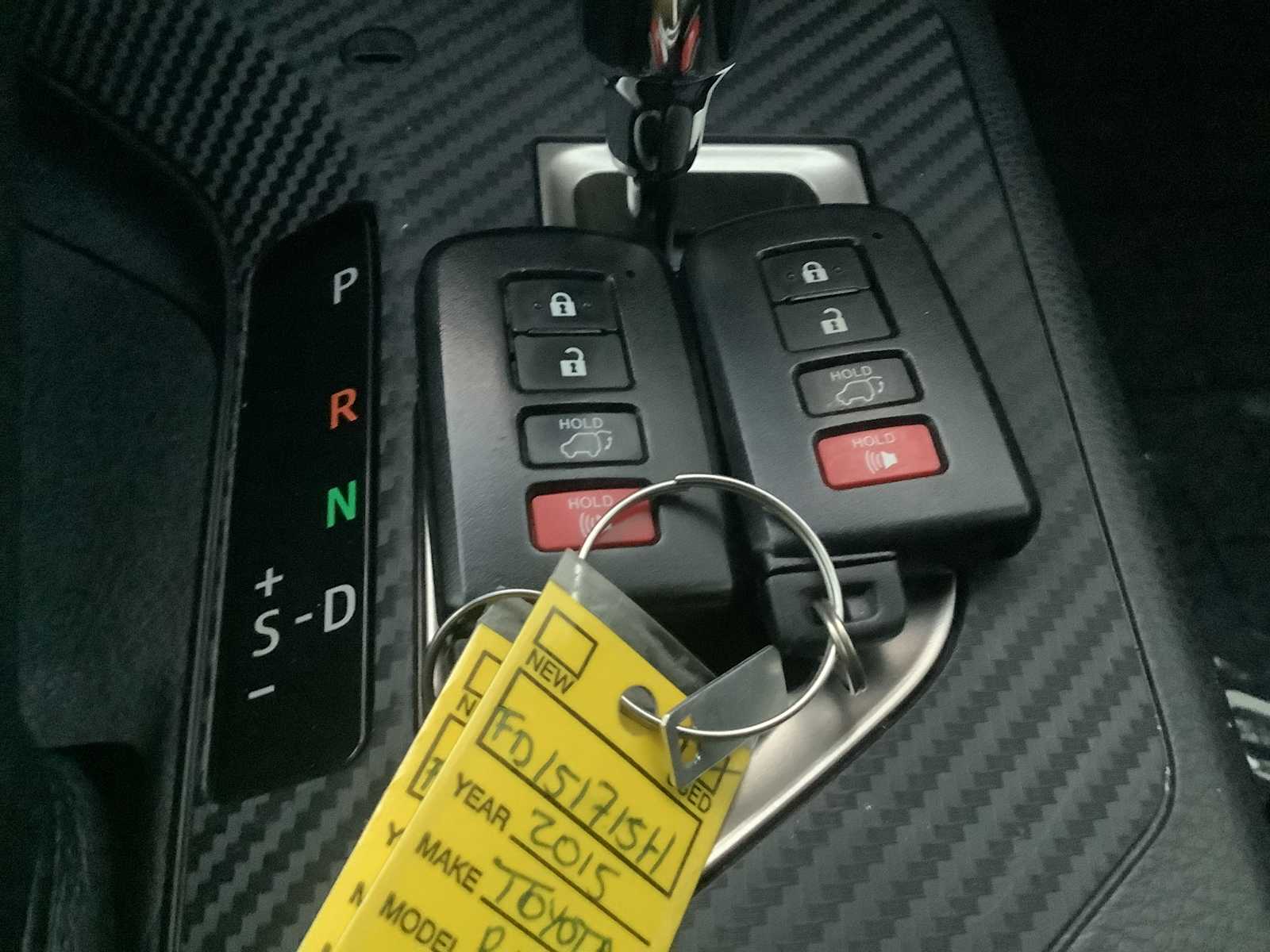 Thumbnail: 2015 Toyota RAV4 - 19