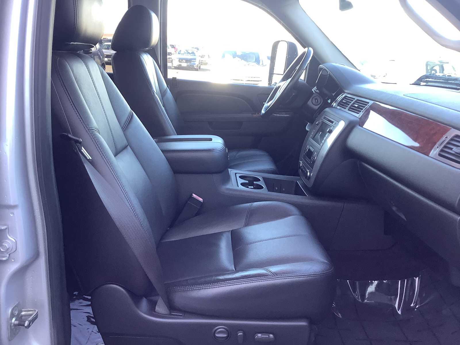 Thumbnail: 2010 GMC Sierra 2500 - 16