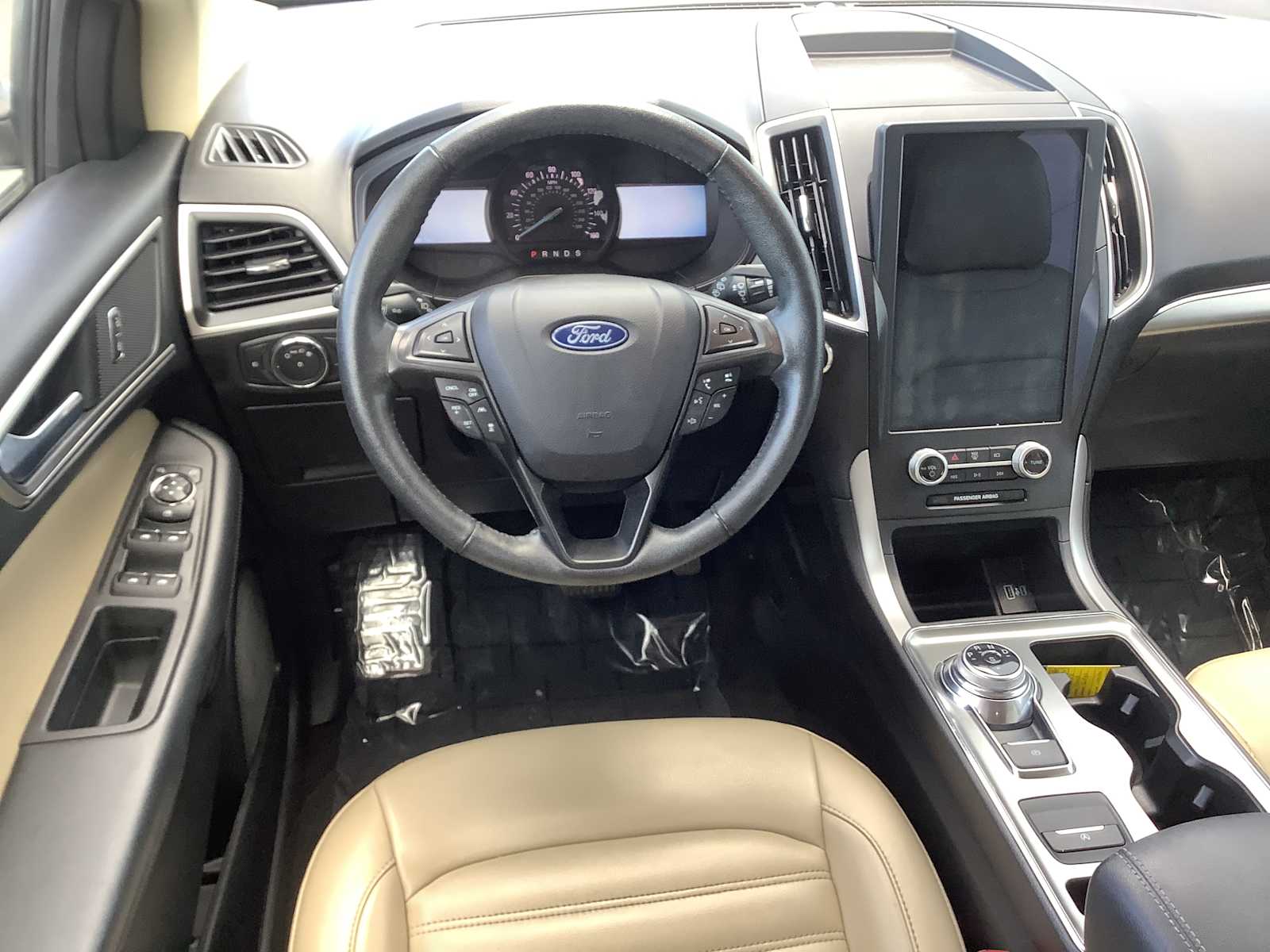 Thumbnail: 2022 Ford Edge - 10