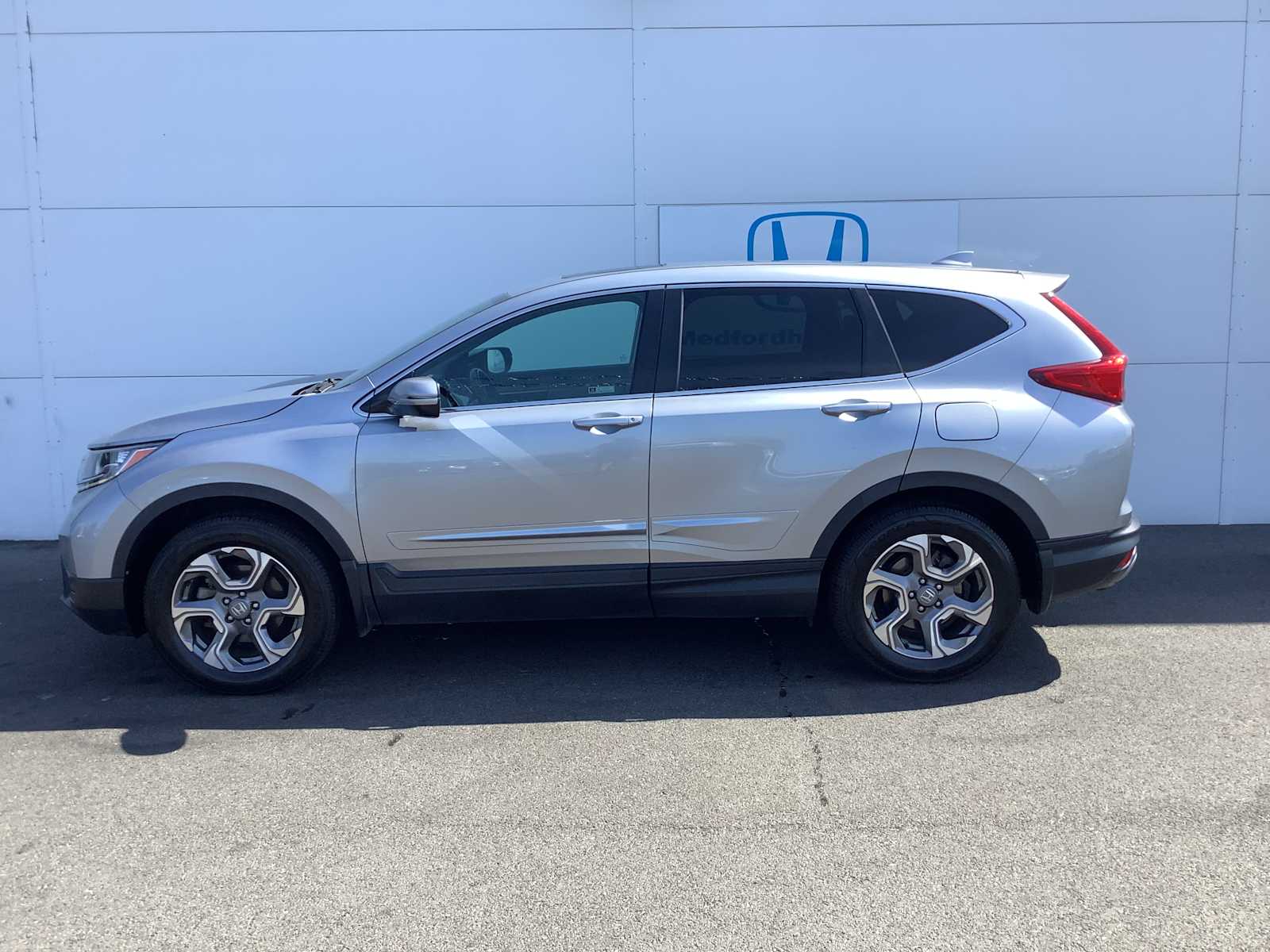 Used 2019 Honda CR-V EX-L with VIN 5J6RW2H85KA009540 for sale in Medford, OR