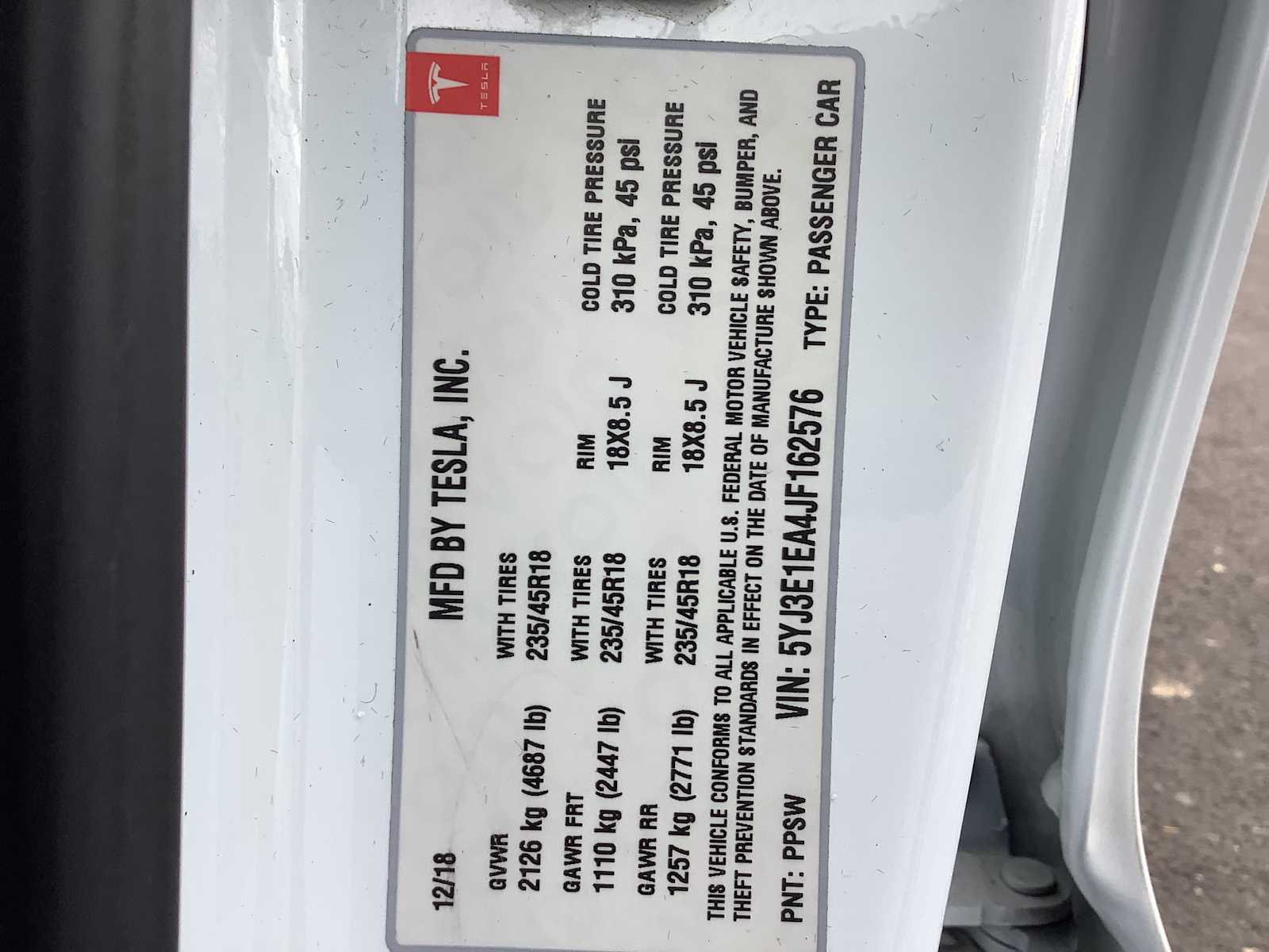 Thumbnail: 2018 Tesla Model 3 - 21