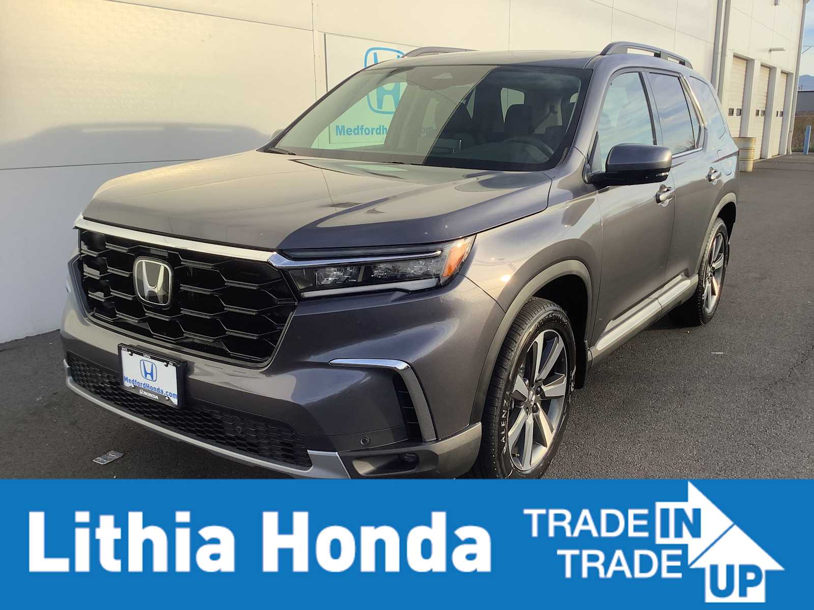 2025 Honda Pilot Touring's photo