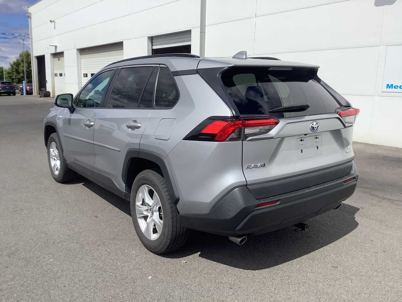 Thumbnail: 2020 Toyota RAV4 - 3
