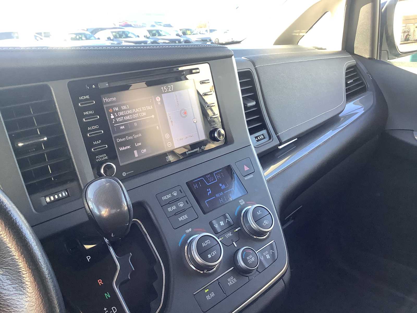 Thumbnail: 2019 Toyota Sienna - 17