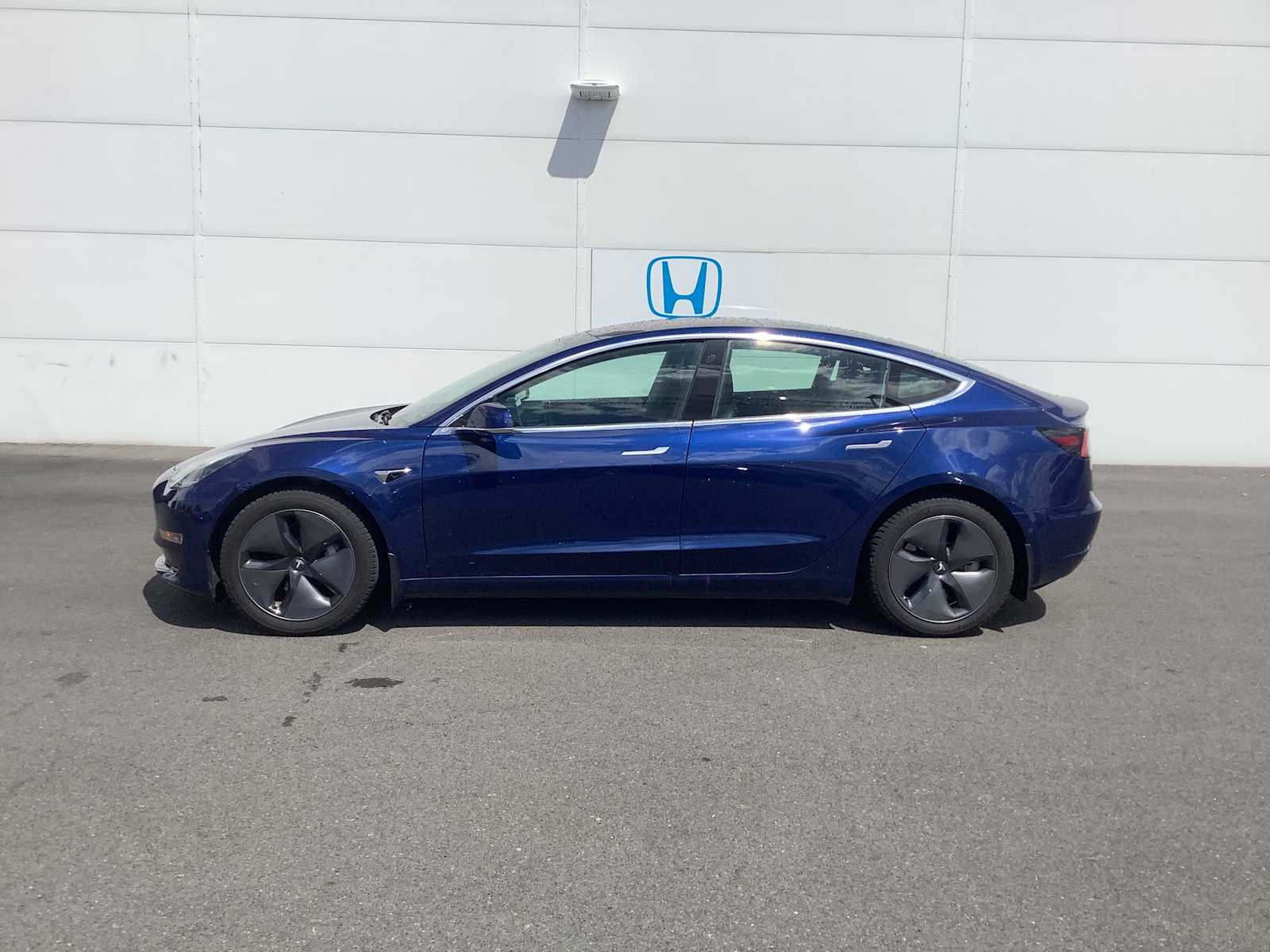 Thumbnail: 2018 Tesla Model 3 - 2