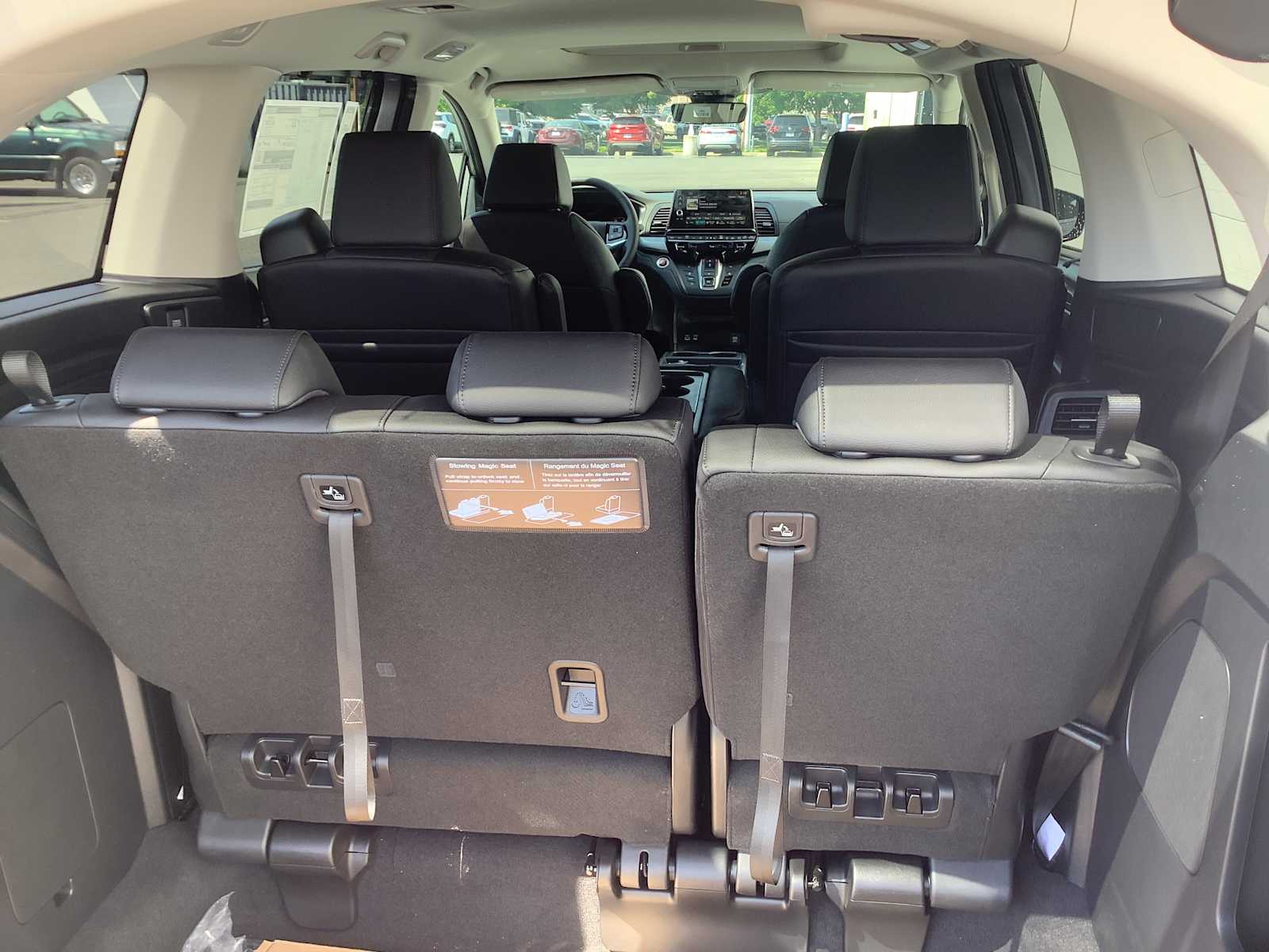 Thumbnail: 2026 Honda Odyssey - 14