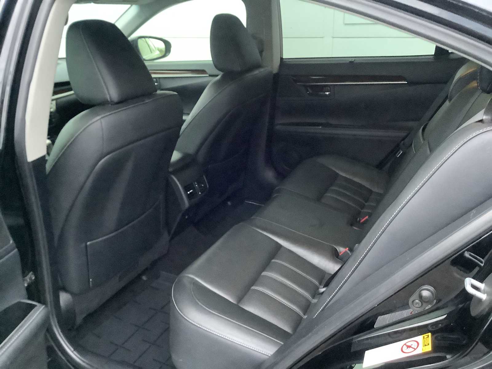 Thumbnail: 2016 Lexus ES - 12