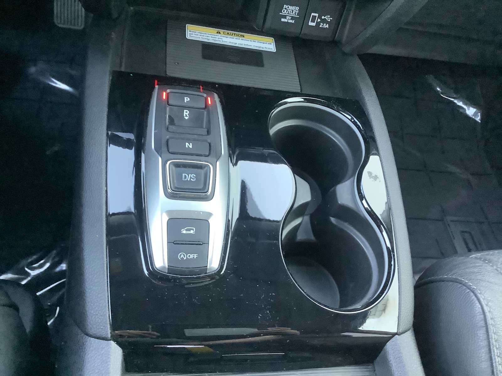 Thumbnail: 2019 Honda Pilot - 18