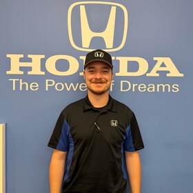 Staff member Gabriel Dyer from ID_33dd68633239