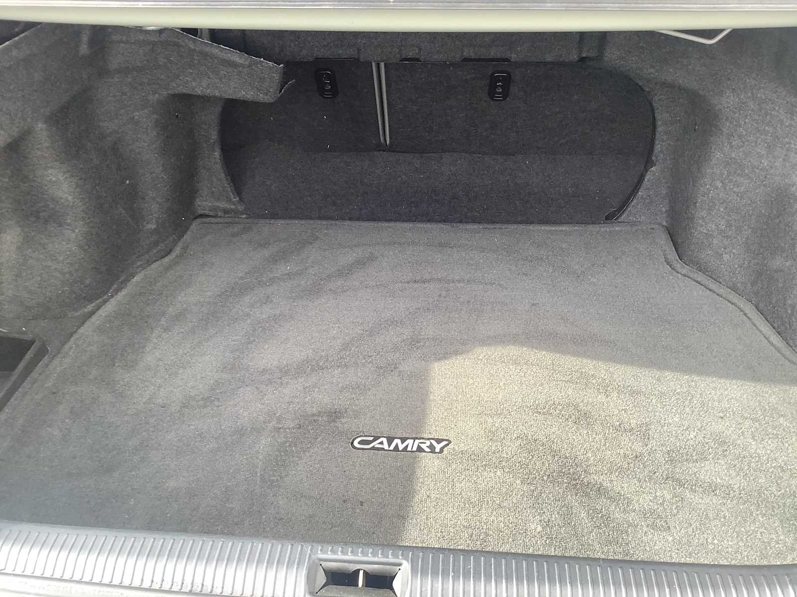 Thumbnail: 2002 Toyota Camry - 14