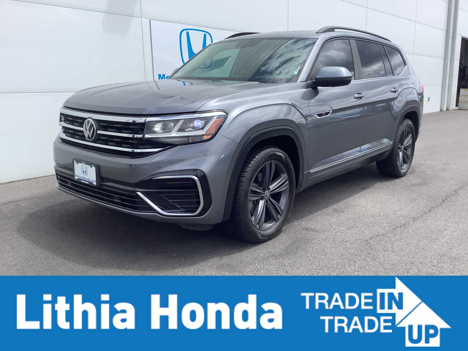 2021 Volkswagen Atlas 3.6L SE w/Tech R-Line 4MOTION's photo