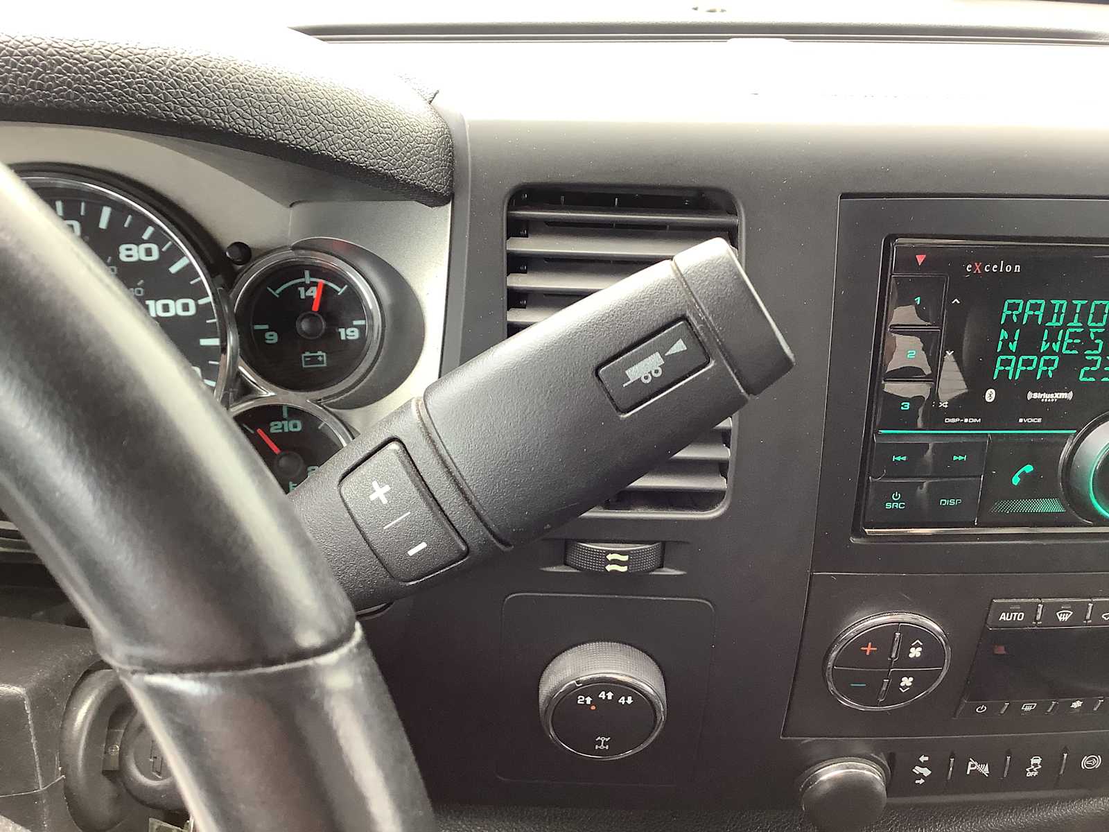 Thumbnail: 2013 Chevrolet Silverado 2500 - 18