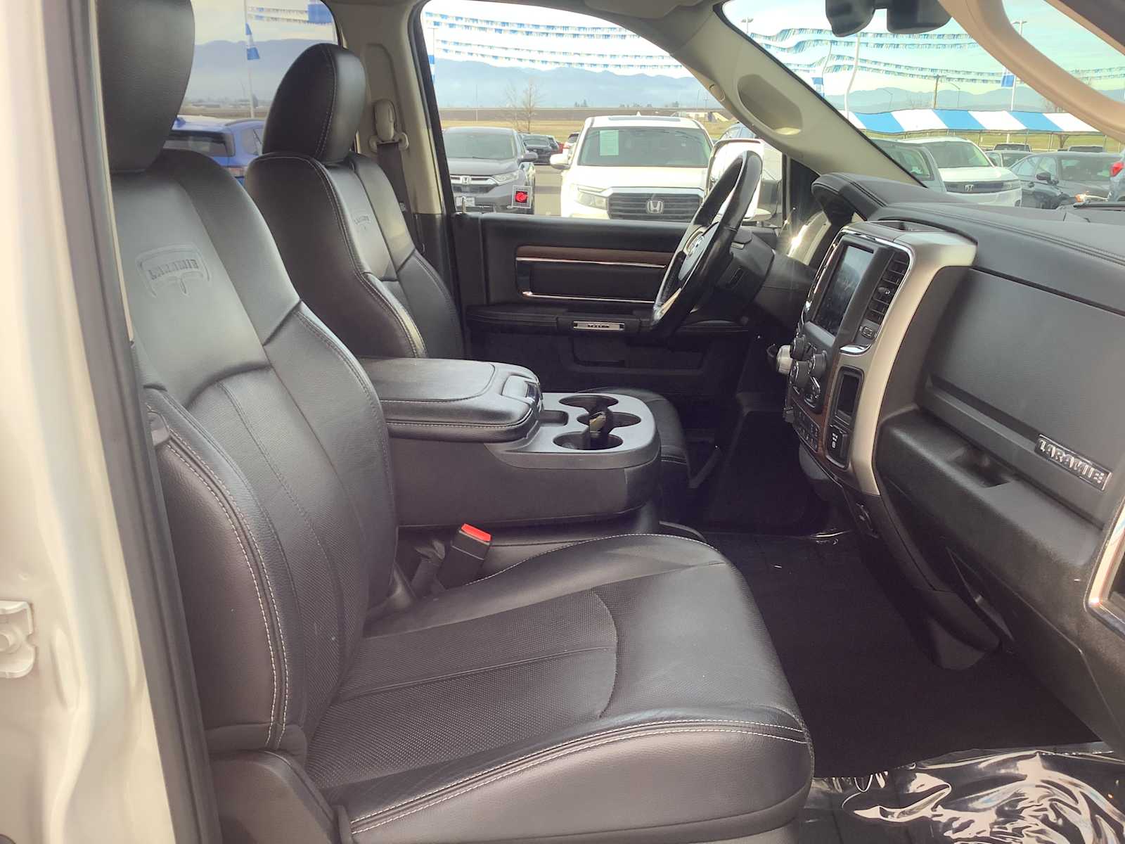 Thumbnail: 2019 RAM 1500 Classic - 15