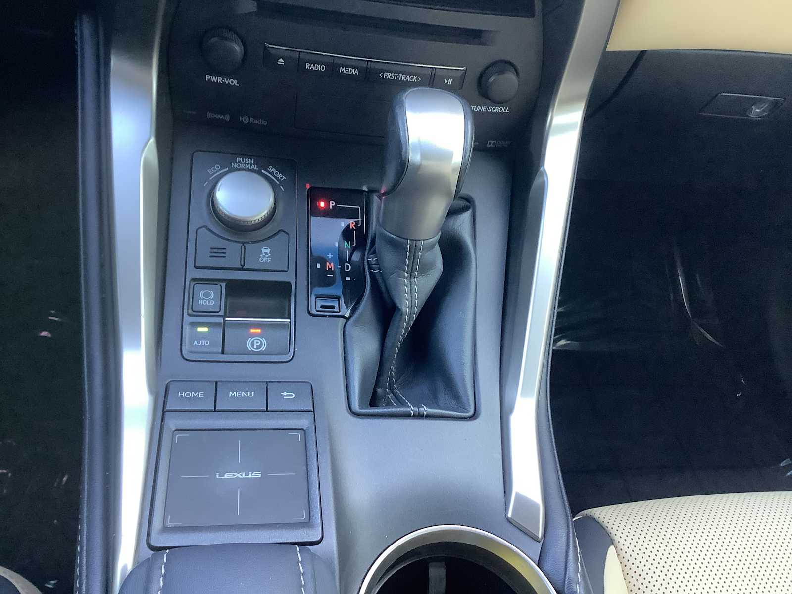 Thumbnail: 2016 Lexus NX - 18