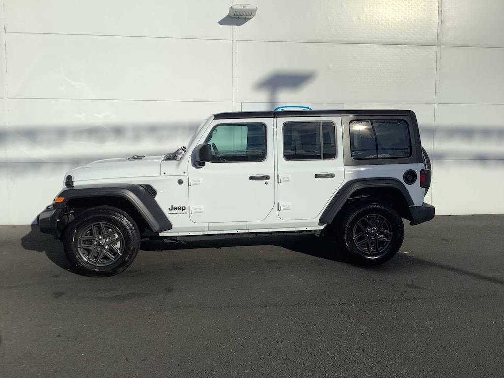 Used 2024 Jeep Wrangler Sport SUV