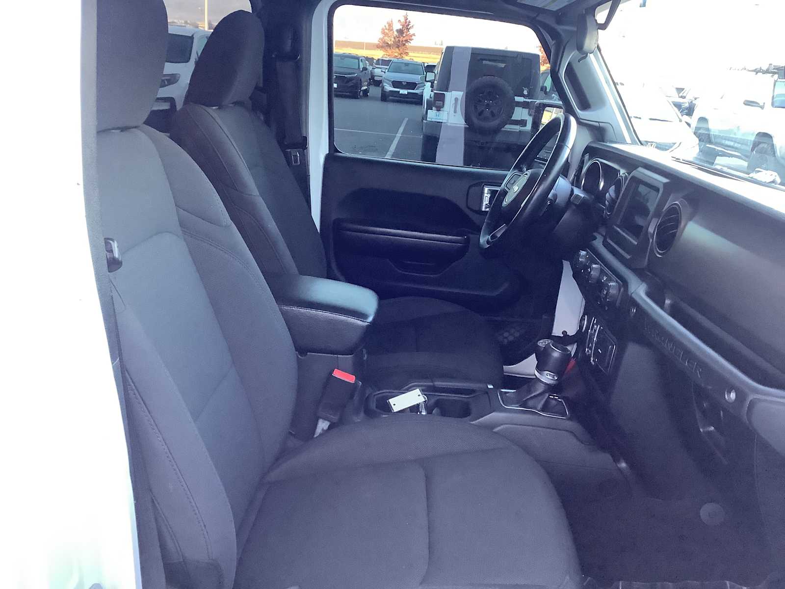 Thumbnail: 2021 Jeep Wrangler - 15