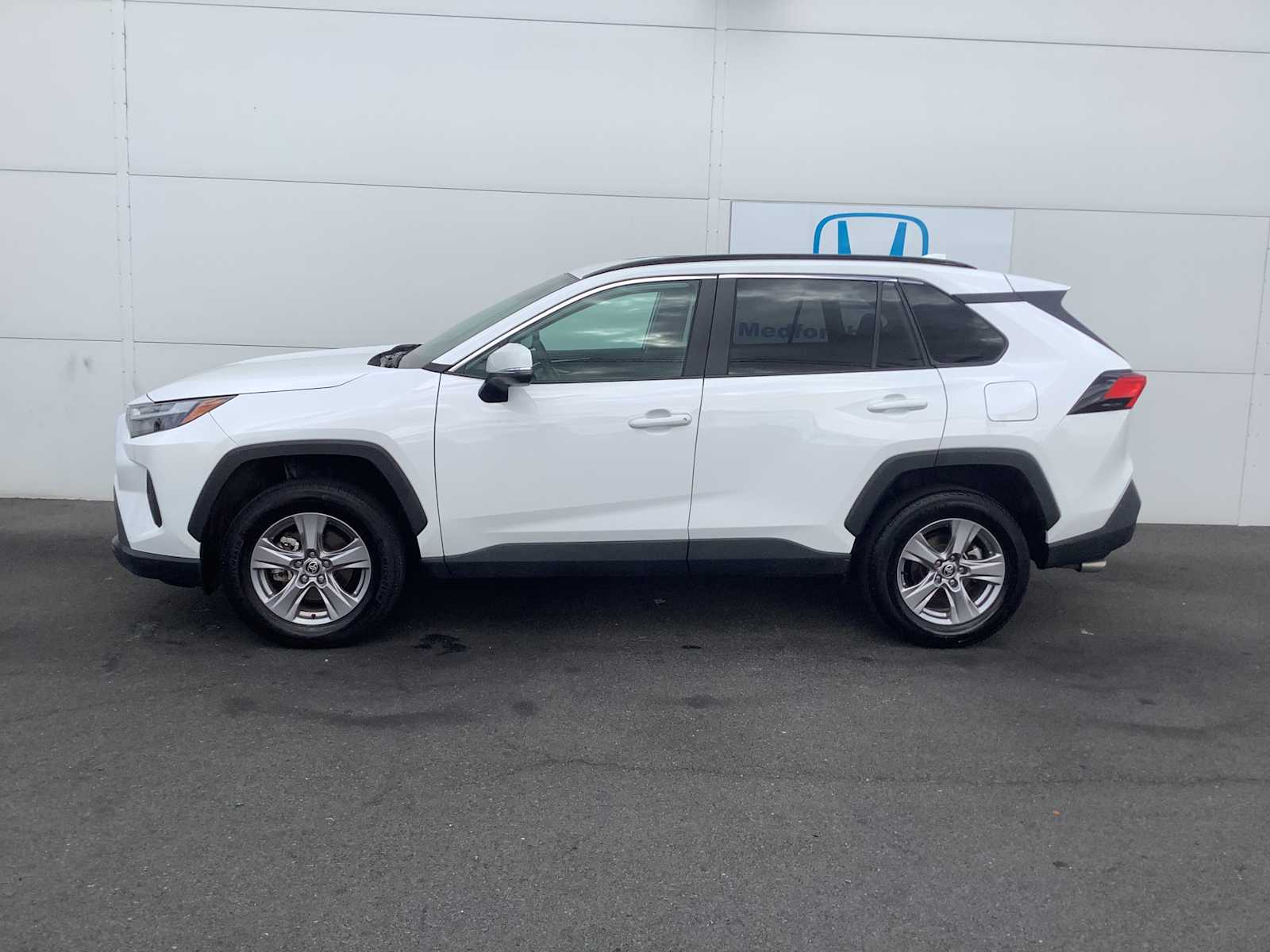 Thumbnail: 2025 Toyota RAV4 - 3