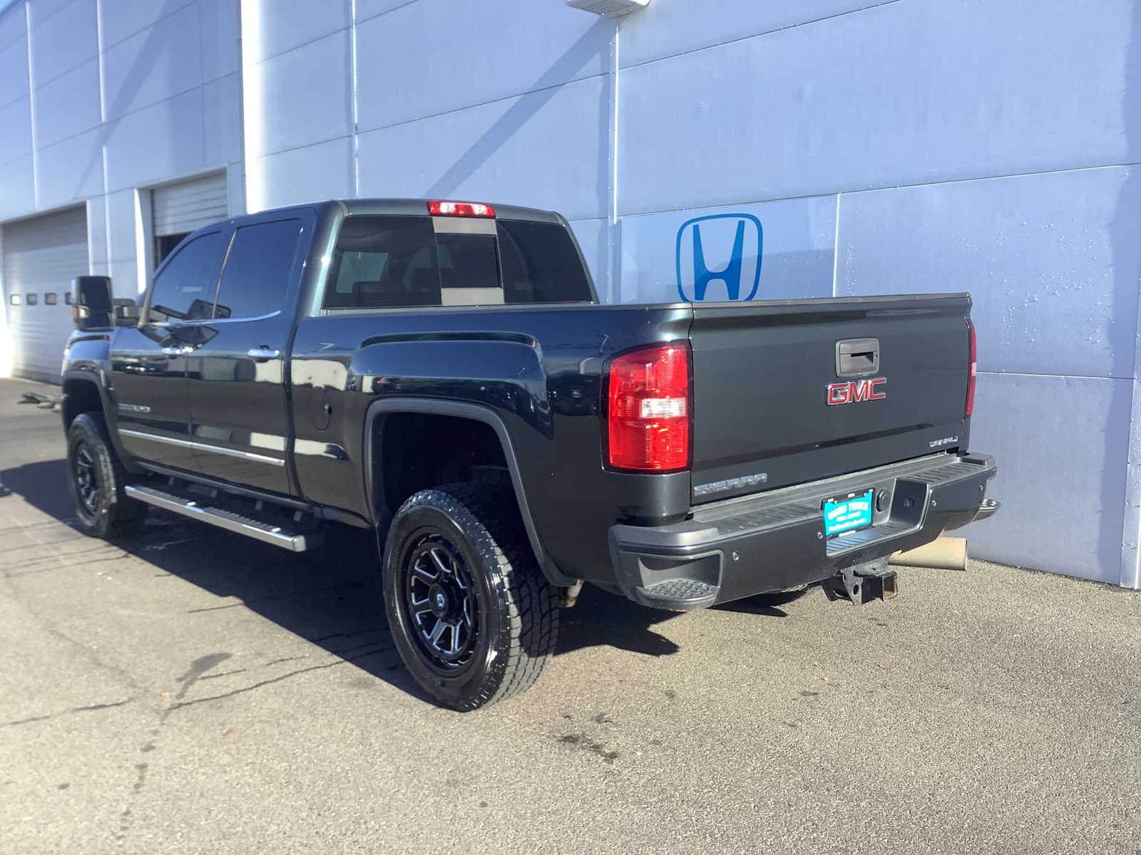 Thumbnail: 2019 GMC Sierra 2500 - 4