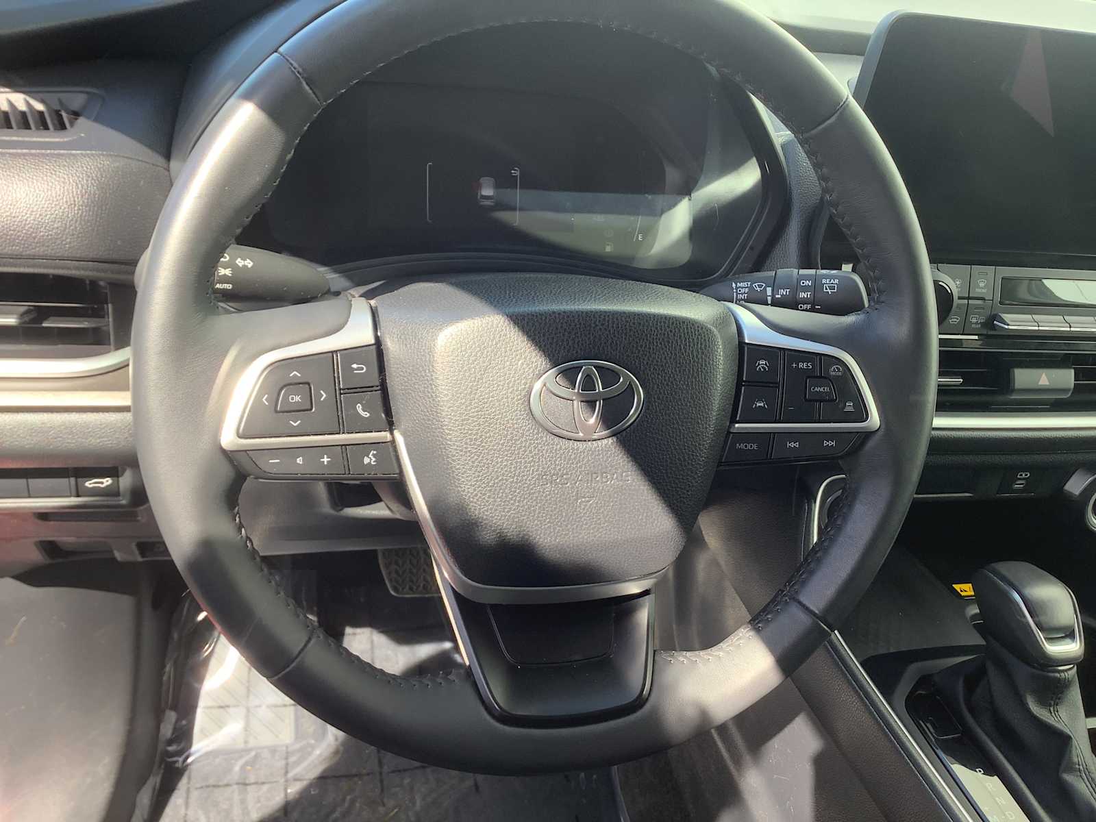 Thumbnail: 2024 Toyota Grand Highlander - 15