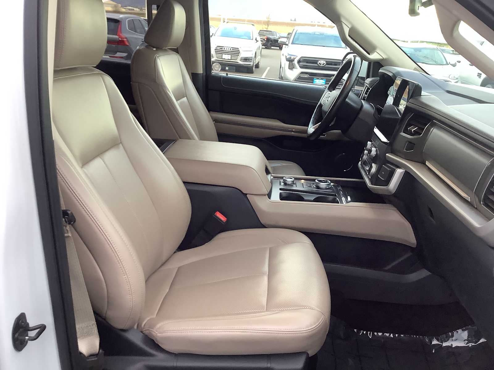 Thumbnail: 2023 Ford Expedition MAX - 15