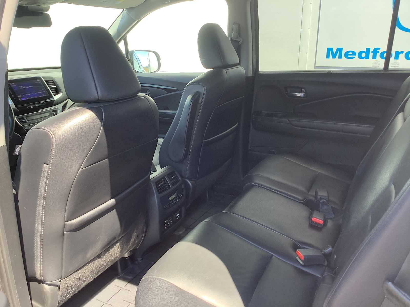 Thumbnail: 2016 Honda Pilot - 12