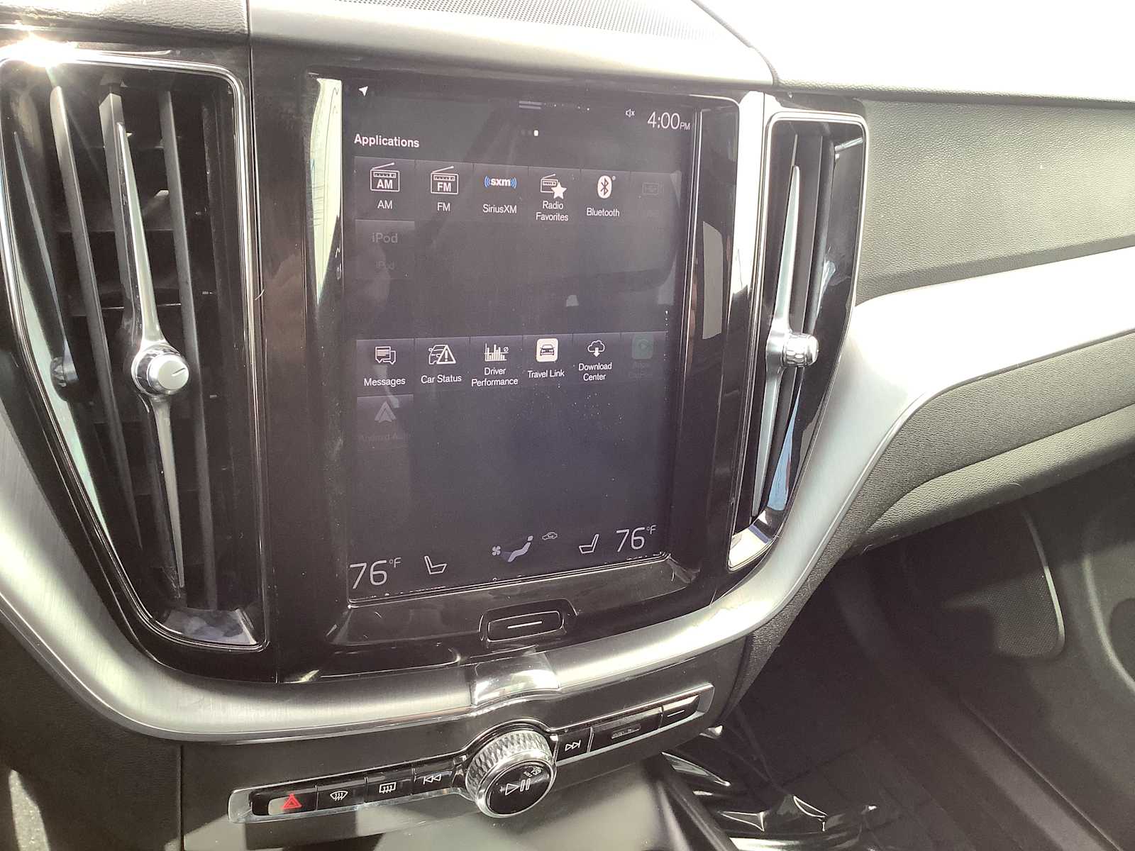 Thumbnail: 2020 Volvo XC60 - 16