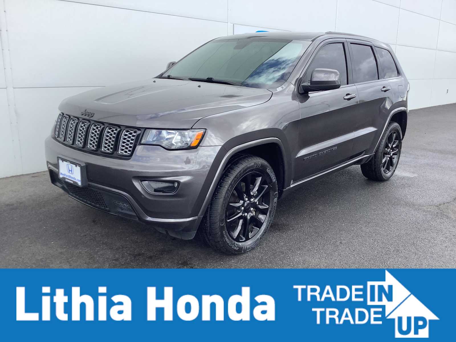 Thumbnail: 2020 Jeep Grand Cherokee - 1