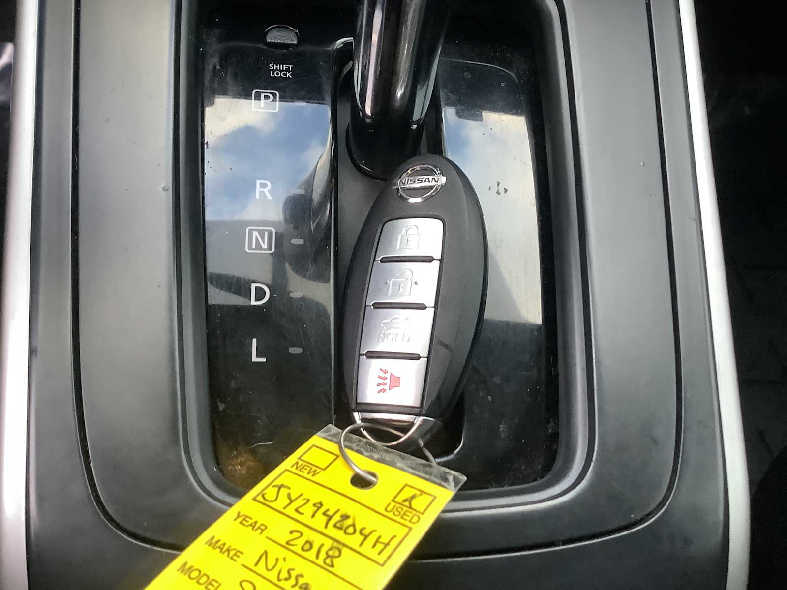 Thumbnail: 2018 Nissan Sentra - 19