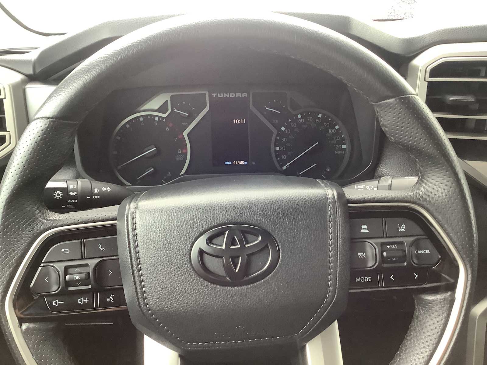 Thumbnail: 2022 Toyota Tundra - 16