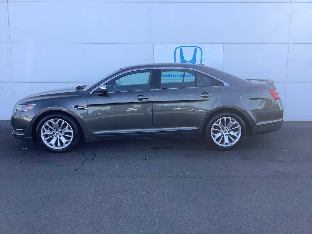 Used 2018 Ford Taurus Limited Sedan