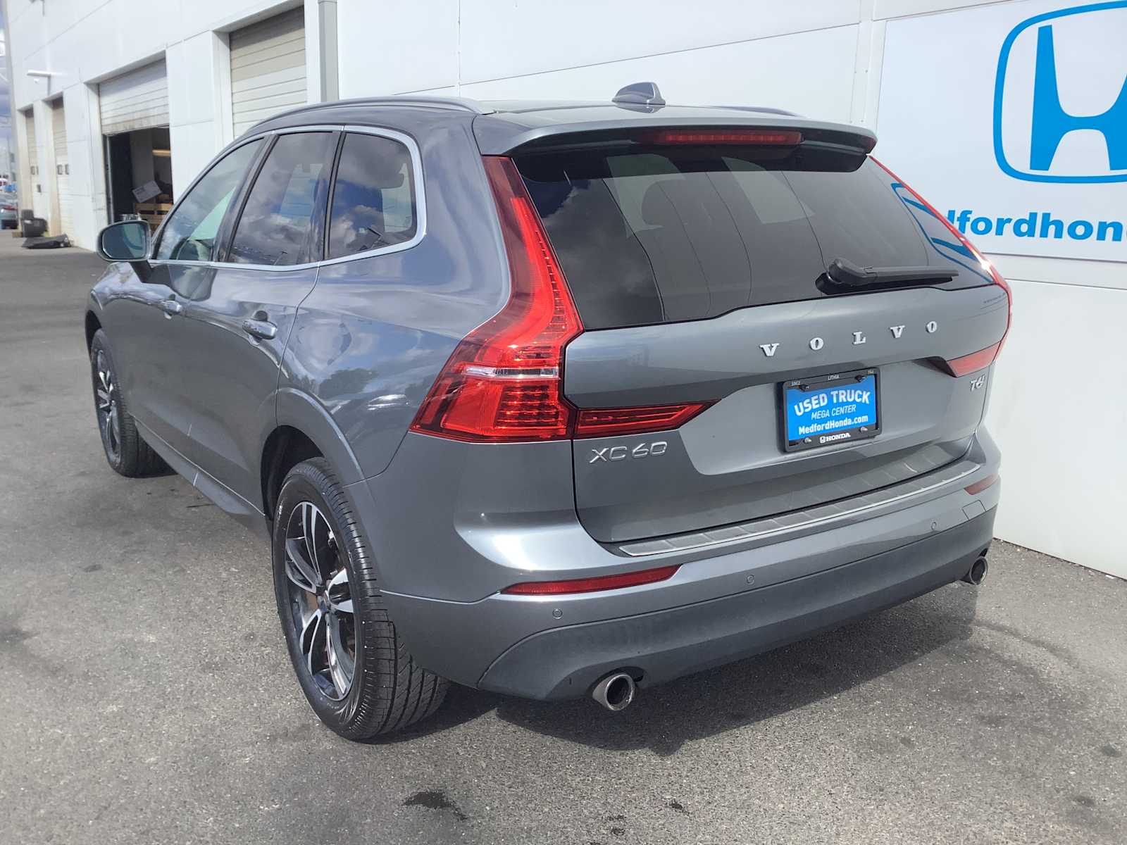 Thumbnail: 2020 Volvo XC60 - 4