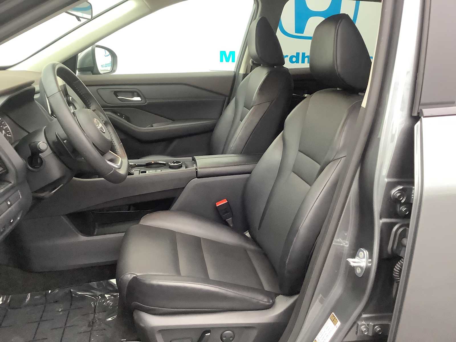 Thumbnail: 2023 Nissan Rogue - 11