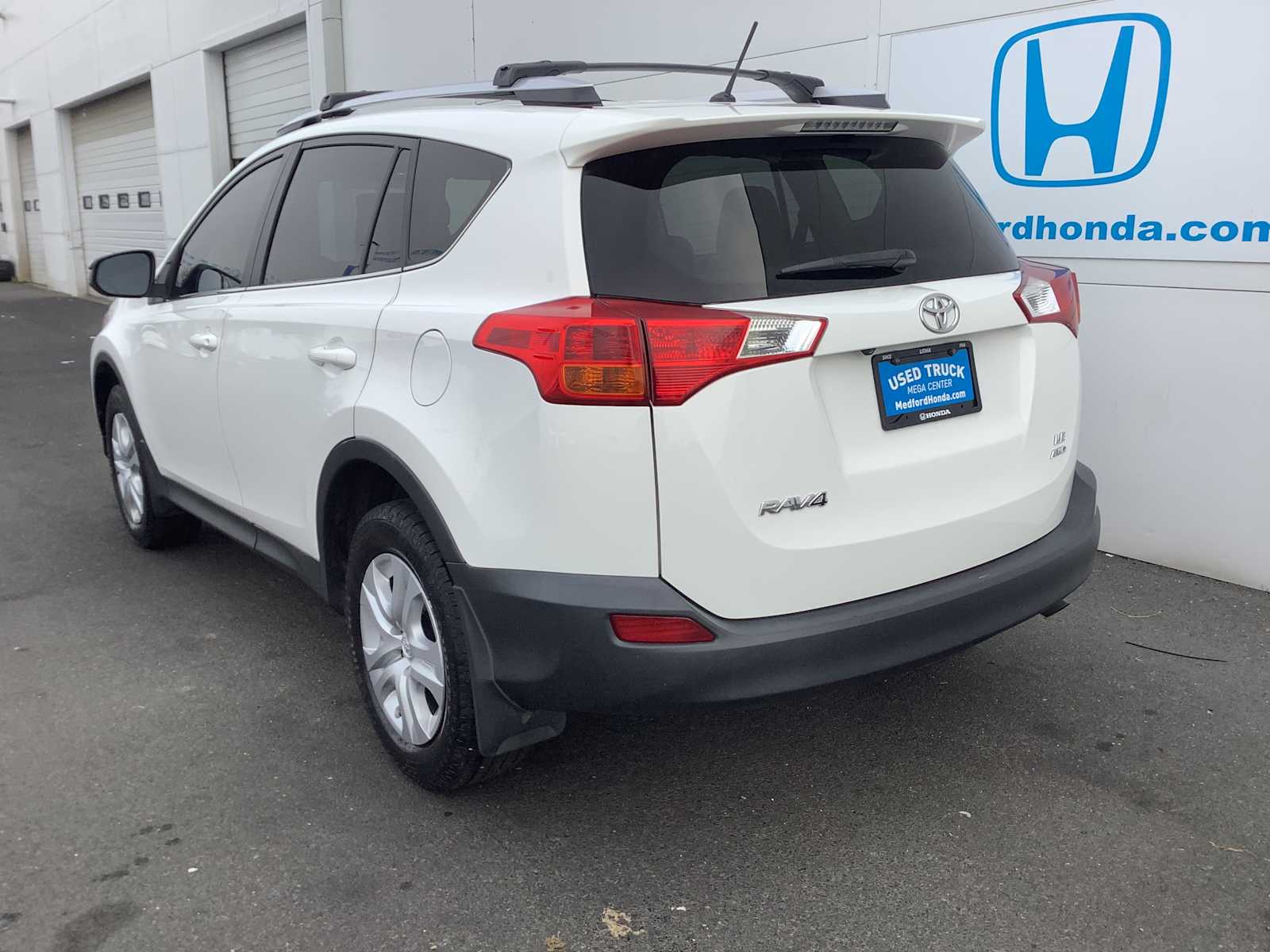 Thumbnail: 2013 Toyota RAV4 - 4