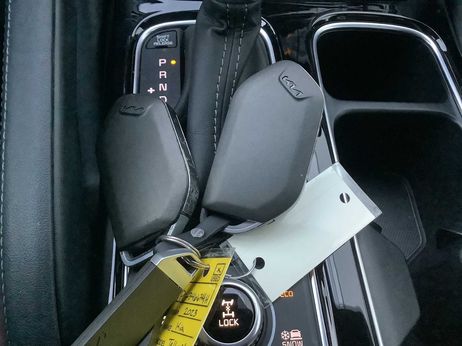 Thumbnail: 2023 Kia Telluride - 19