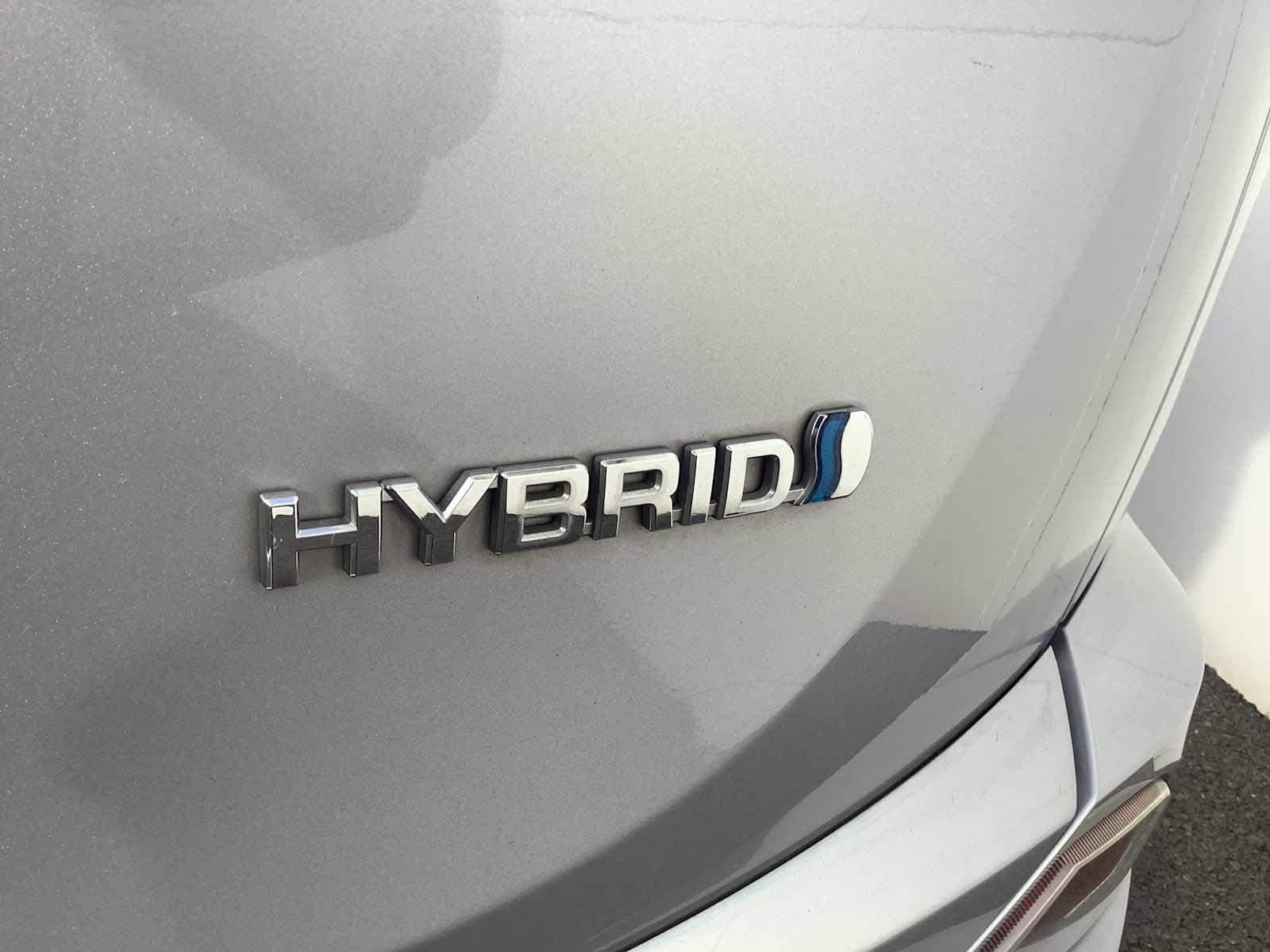 Thumbnail: 2018 Toyota RAV4 - 8