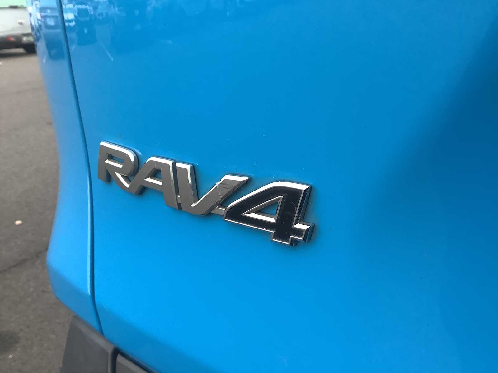 Thumbnail: 2019 Toyota RAV4 - 6