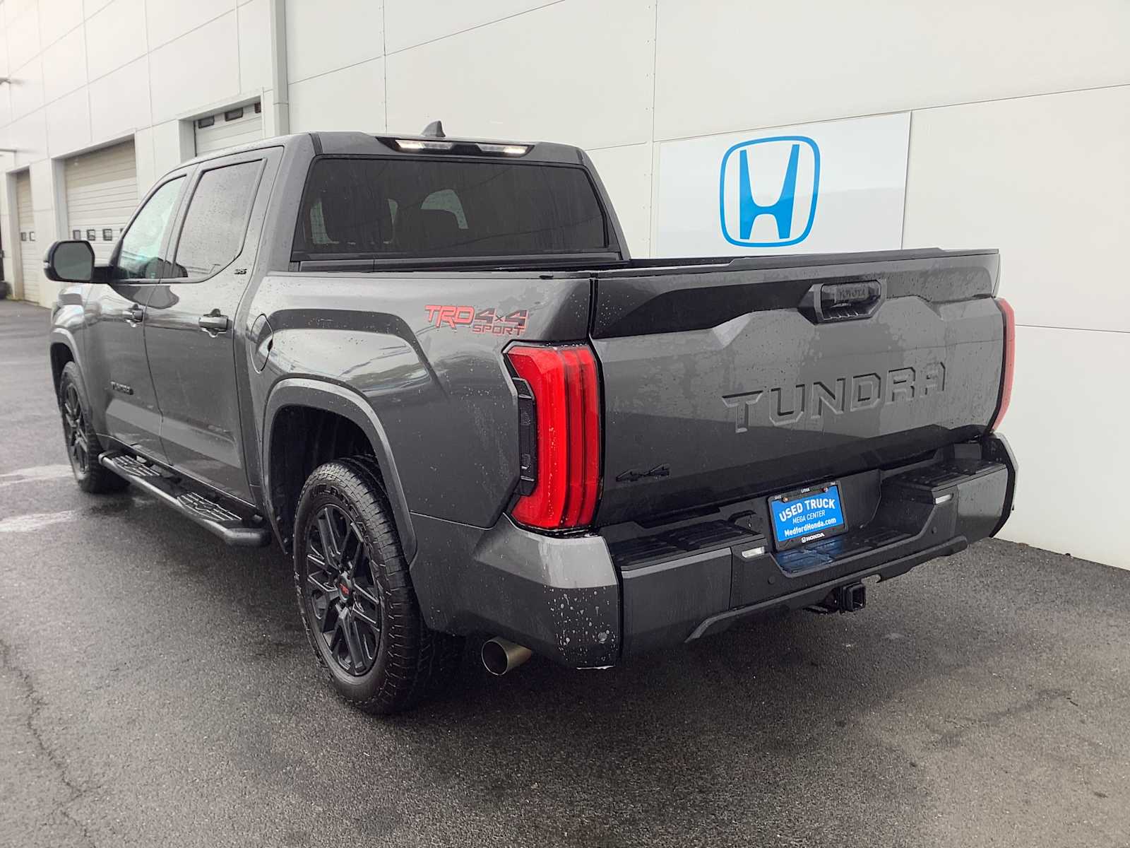 Thumbnail: 2022 Toyota Tundra - 4