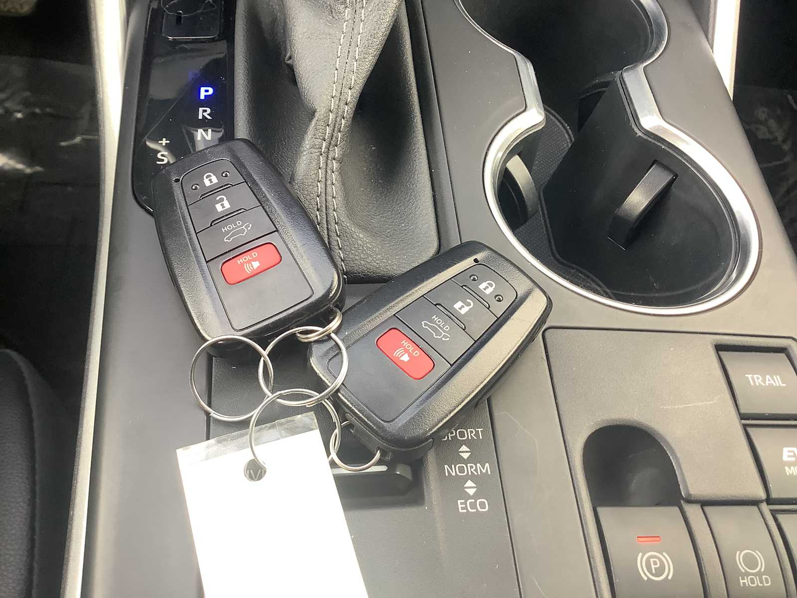 Thumbnail: 2023 Toyota Highlander - 19