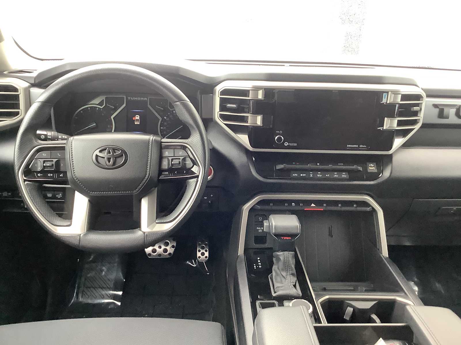 Thumbnail: 2022 Toyota Tundra - 10