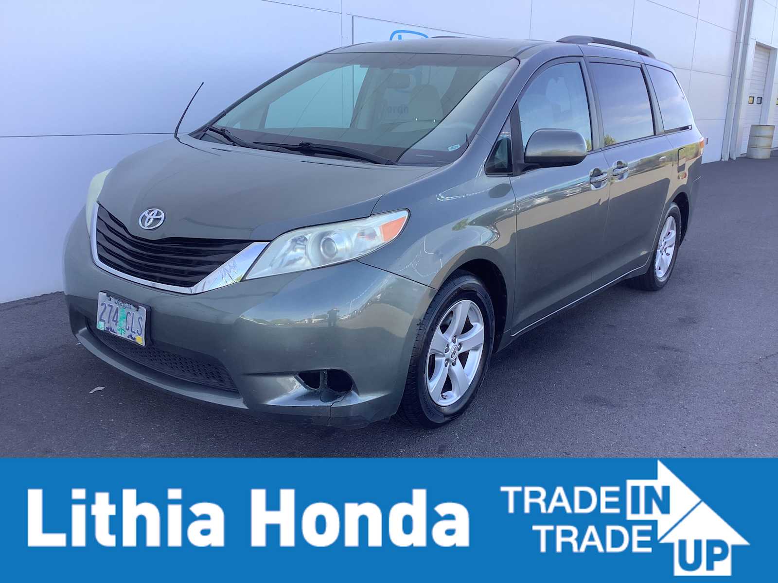 2011 Toyota Sienna LE -
                  Medford, OR