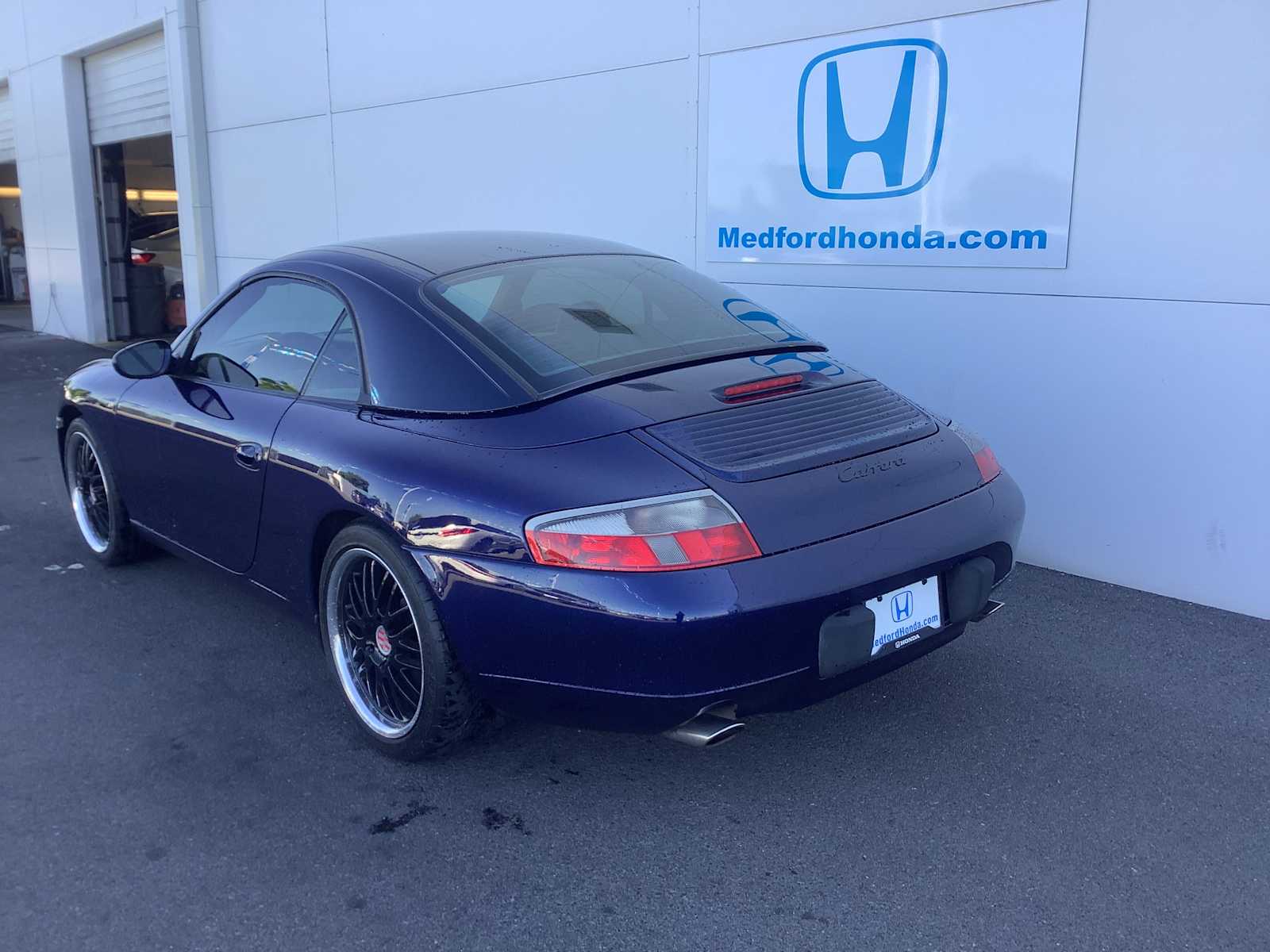 Thumbnail: 2001 Porsche 911 - 4