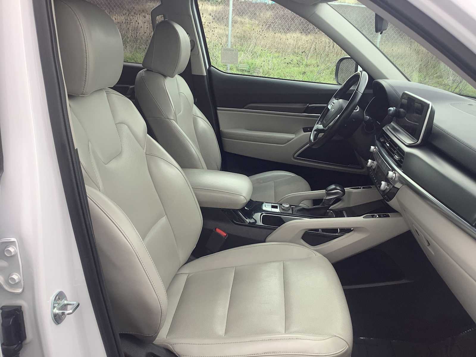 Thumbnail: 2022 Kia Telluride - 15