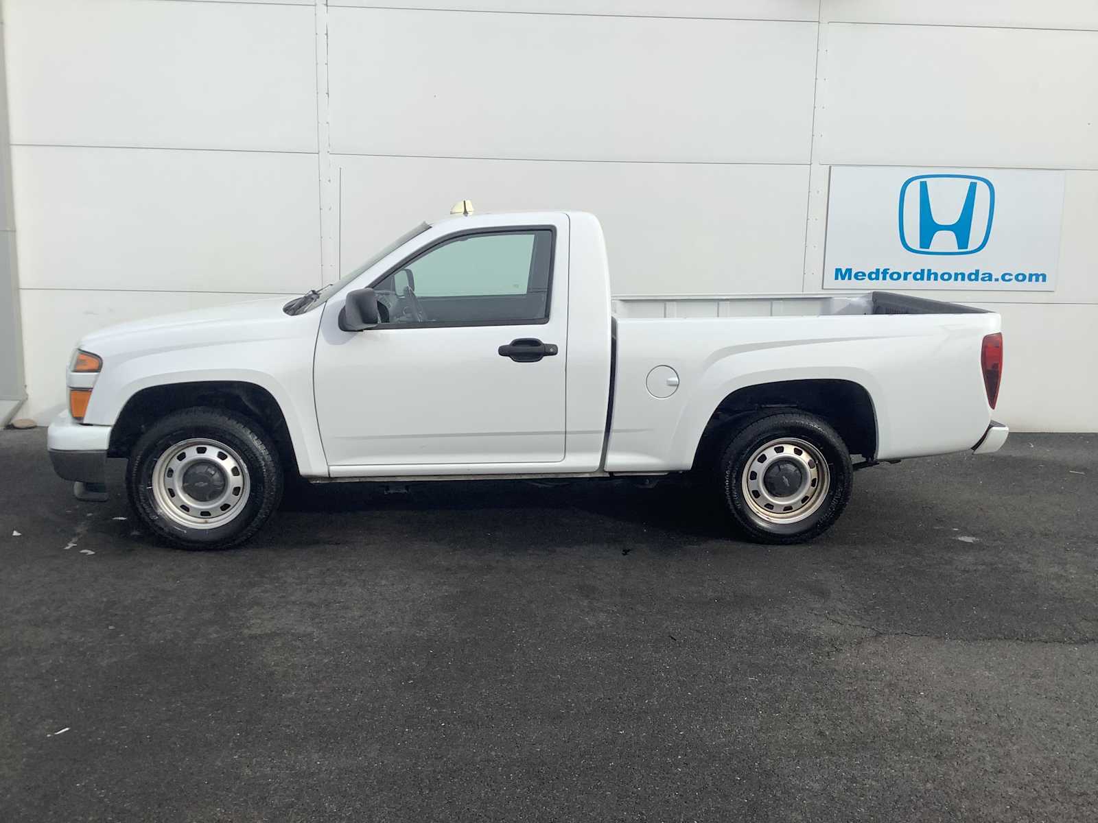 Thumbnail: 2012 Chevrolet Colorado - 3