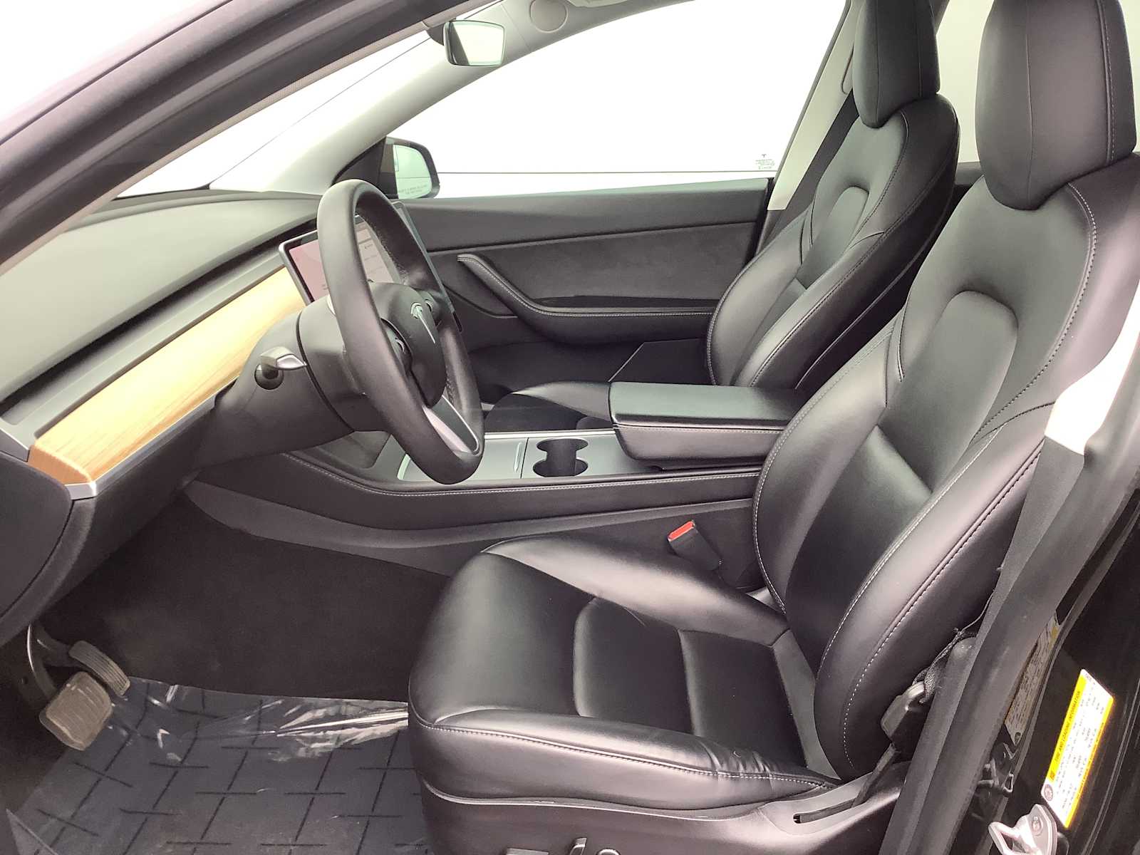 Used 2021 Tesla Model Y Long Range with VIN 5YJYGDEEXMF254235 for sale in Medford, OR