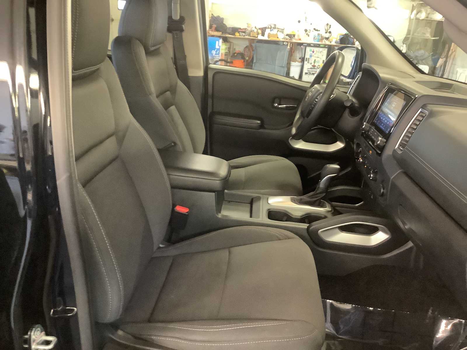 Thumbnail: 2023 Nissan Frontier - 14