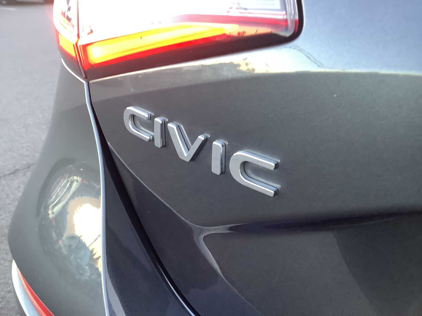 2024 Honda Civic Hatchback Sport Touring - Photo 6