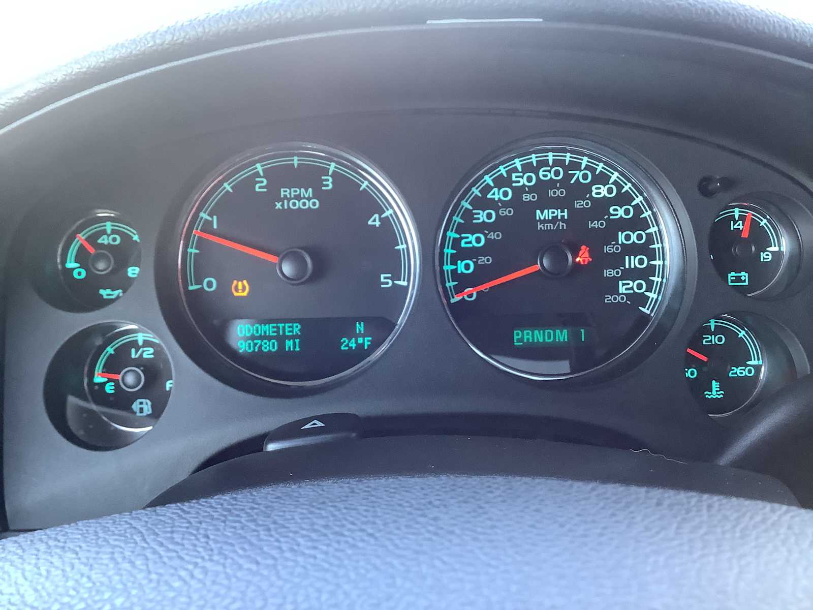 Thumbnail: 2010 GMC Sierra 2500 - 21