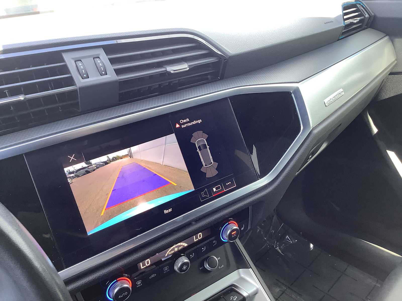 2022 Audi Q3 S Line Premium - Photo 17