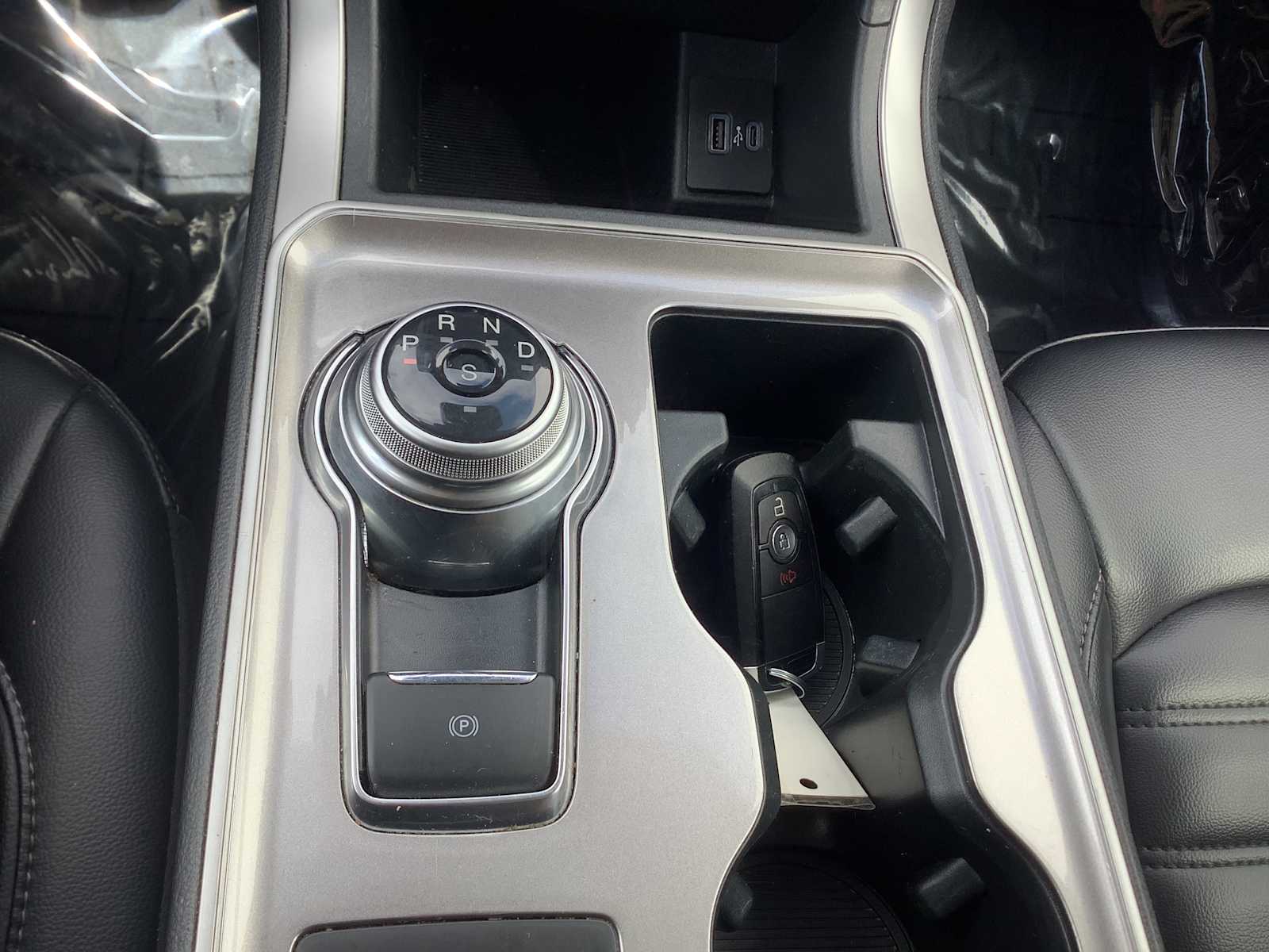 Thumbnail: 2024 Ford Edge - 18